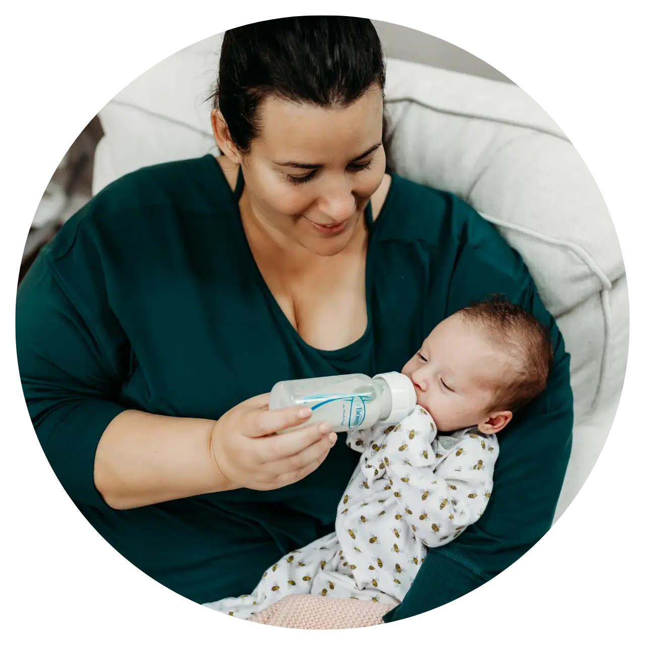 CFD doula providing infant-focused newborn care in Chicago